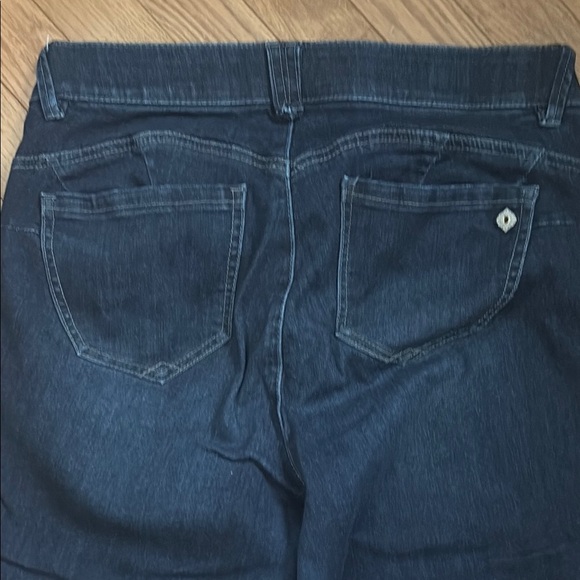 Women's Dark Blue Jeans - Picture 4 of 4